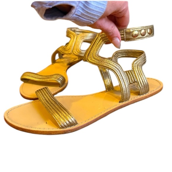 Belle by Sigerson Morrison Shoes - Belle by Sigerson Morrison gold leather gladiator sandals Size 9